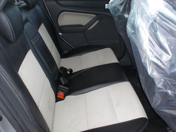 2008福特 FOCUS 5門 1.8灰 照片6