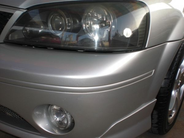 福特 TIERRA RS 手排 2.0銀 照片2