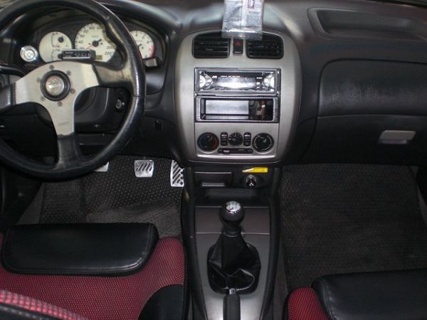 福特 TIERRA RS 手排 2.0銀 照片4