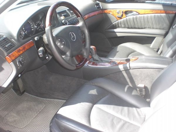 2005 BENZ E200K 1.8白 照片2