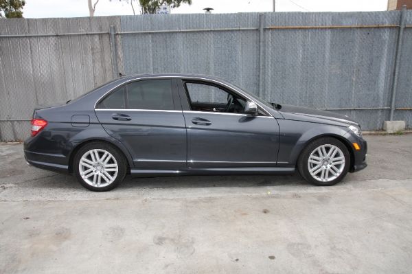 2010 BENZ C300 照片3