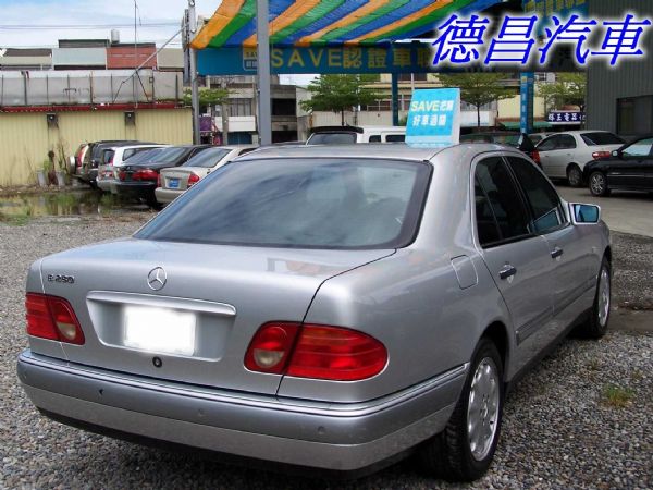 BENZ E280 99年 2.8銀 照片7