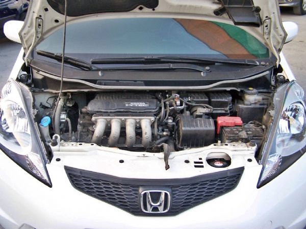 HONDA本田 FIT 10年1.5白 照片4