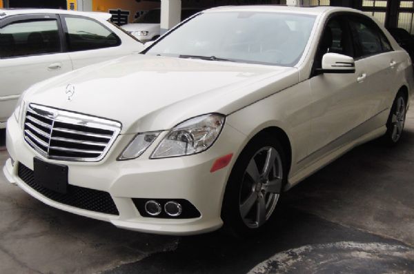 2009 BENZ E350　高鐵汽車 照片1