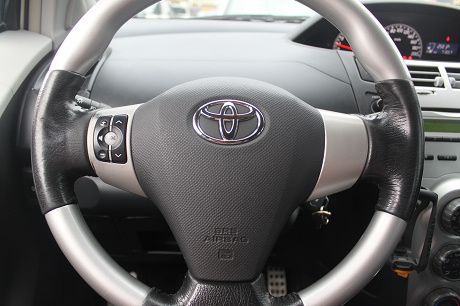09~Toyota豐田 Yaris 照片5