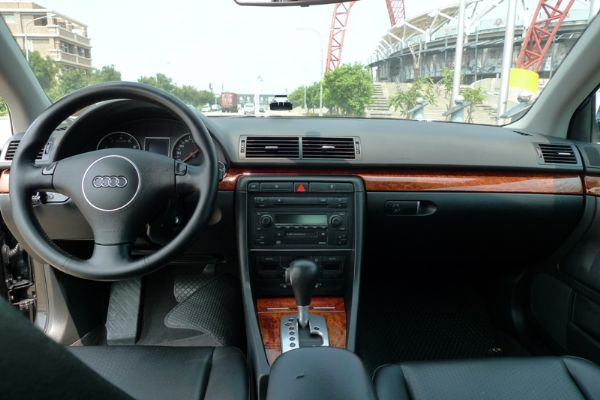 HOT 05 AUDI A4 1.8T 照片5