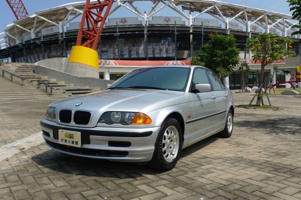 99 BMW 318 E46型 照片1