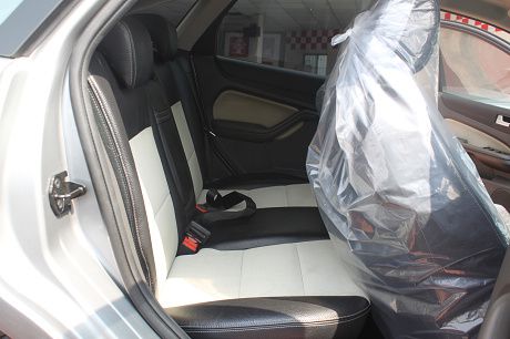 Ford 福特 Focus 1.8  照片8