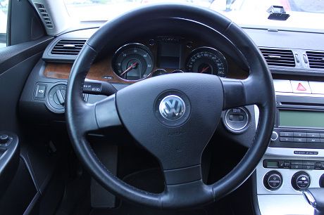 07~VW 福斯 Passat TDI 照片5