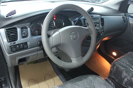 06~Mazda 馬自達 MPV 照片2