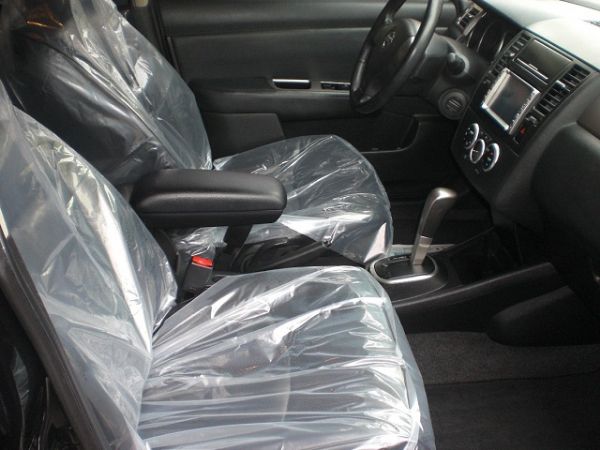 Nissan 日產 Tiida  照片5
