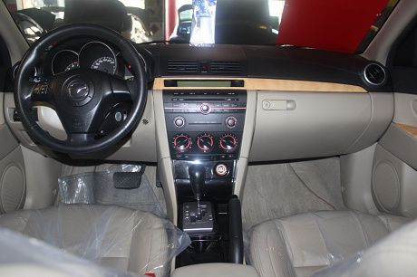 Mazda 馬自達 3 照片2