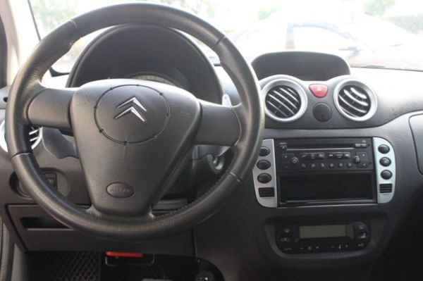 Citroen 雪鐵龍 C2  照片3