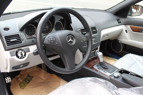 Benz 賓士 C-Class C 30 照片2