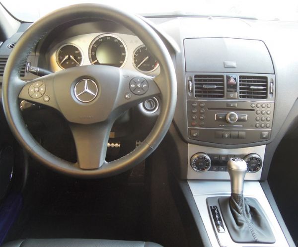 2008 BENZ C300 高鐵汽車 照片3