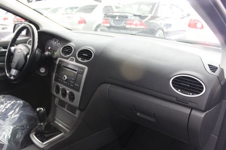 Ford 福特 Focus  照片4