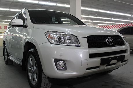 Toyota豐田 RAV4  照片1