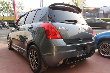 Suzuki 鈴木 Swift  照片9