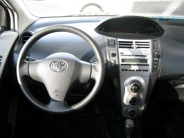 運通汽車-2009年-豐田-Yaris 照片2