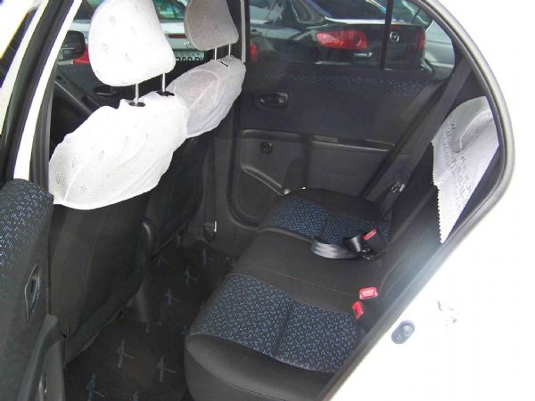 豐田 YARIS 11年 1.5白 照片4