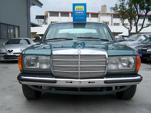 BENZ 230E 84年 2.3綠 照片7