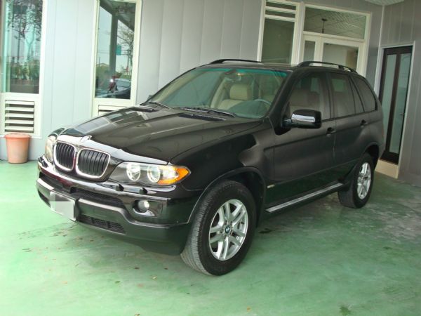 BMW X5 04年3.0黑 照片1