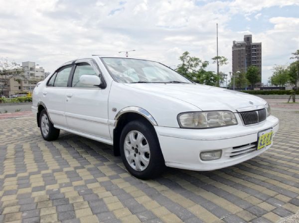 NISSAN SENTRA HV 照片2