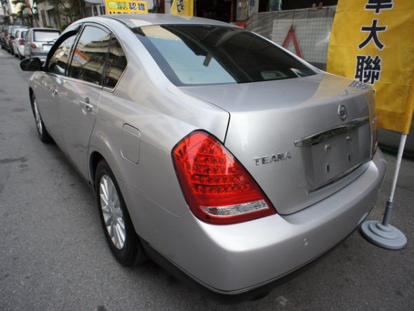 06 Nissan Teana 照片2