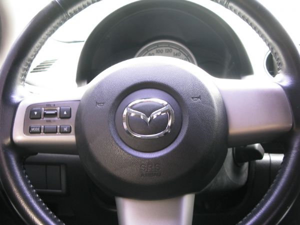 運通汽車-2009年-MAZDA-2 照片6