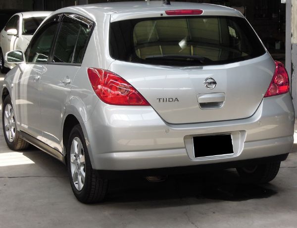 2011 日產 TIIDA 高鐵汽車 照片6