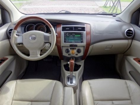 09 日產 Livina 1.8 七人座 照片6