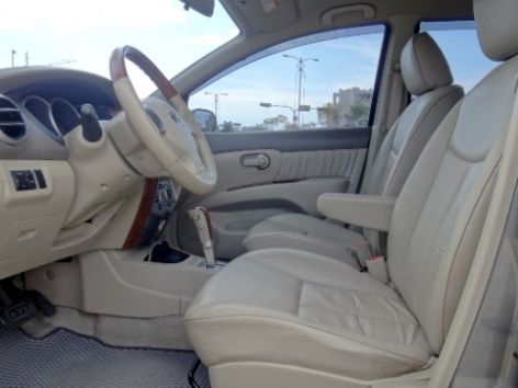 09 日產 Livina 1.8 七人座 照片7