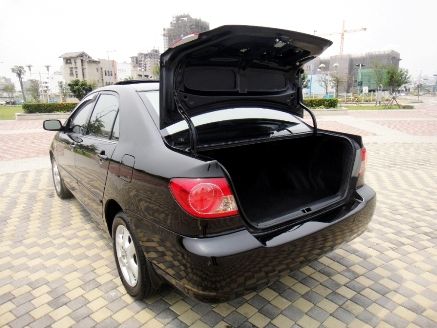 05 TOYOTA Altis 1.8 照片7