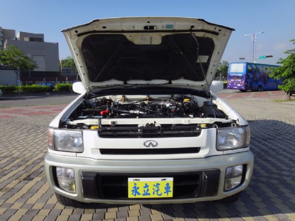 99年 INFINITY QX4 4WD 照片4