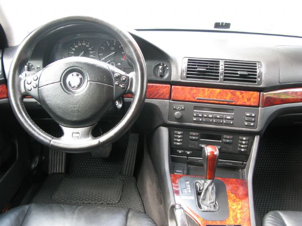 運通汽車-2001年-BMW-528 照片2
