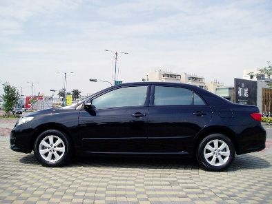 09 TOYOTA Altis 照片2