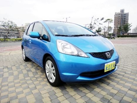 HONDA FIT 1.5 原廠保固中 照片5