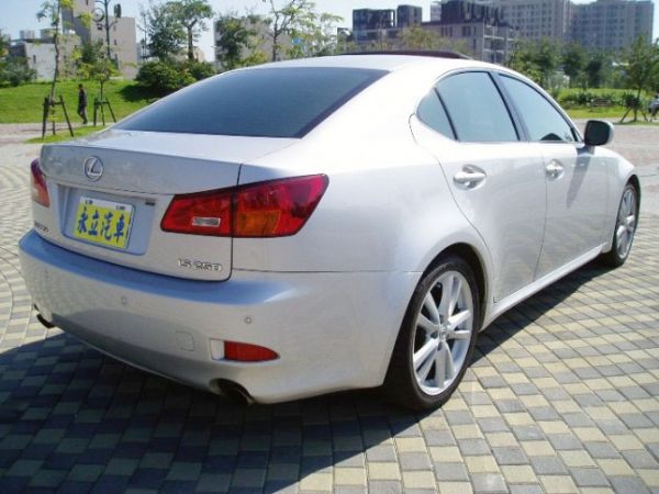 LEXUS IS250 頂極 高性能轎跑 照片6