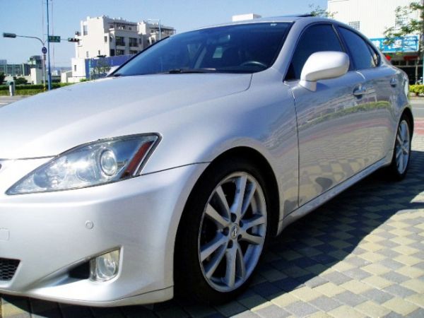 LEXUS IS250 頂極 高性能轎跑 照片8