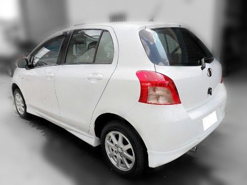 08 Yaris 1.5 照片10