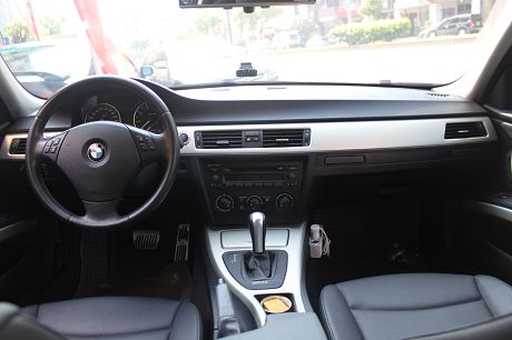 07 BMW 320 照片2