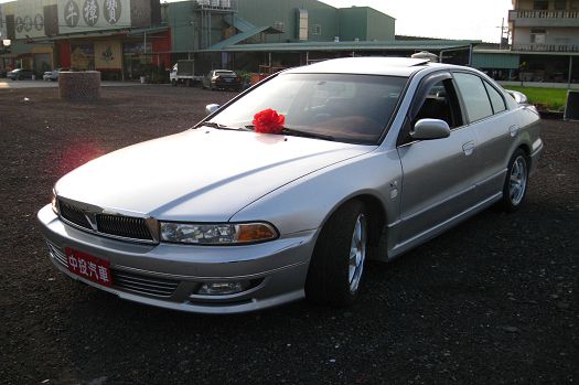 {翔芳汽車}三菱 佳蘭特 照片1