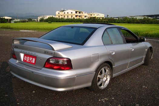 {翔芳汽車}三菱 佳蘭特 照片2