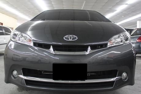 Toyota豐田 Wish  照片1