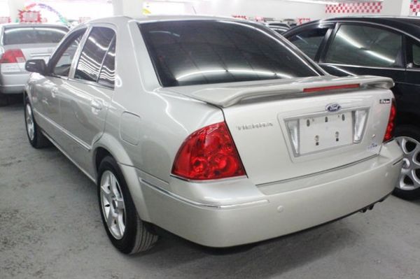 2007年福特 Tierra LS 照片6