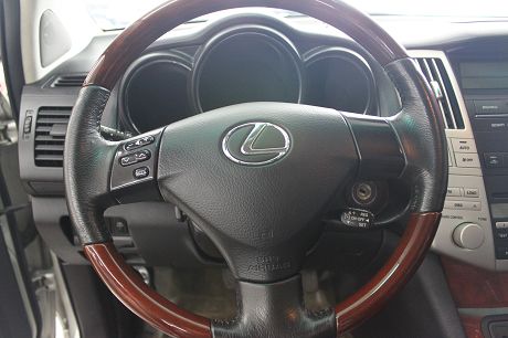 2004年凌志 RX 330 照片6