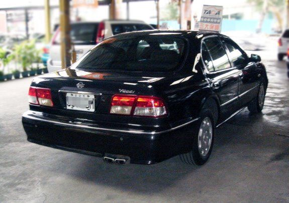 NISSAN CEFIRO 照片2