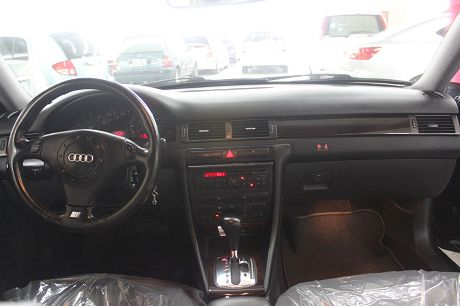 2001年 奧迪 A6 照片2