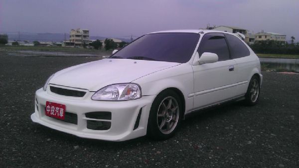 {翔芳汽車00 年 CV3[原廠手排]  照片1