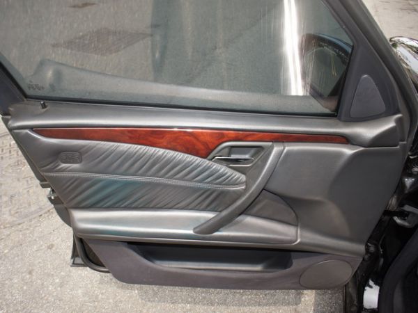 02 Benz 賓士 E-Class E 照片4
